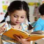 نصائح لتشجيع طفلك على حب القراءة المبكرة   