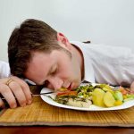 عادات خطيرة تجّنبها بعد تناول الطعام