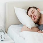 هل النوم بدون ملابس غير صحي؟ ادعاءات حول النوم